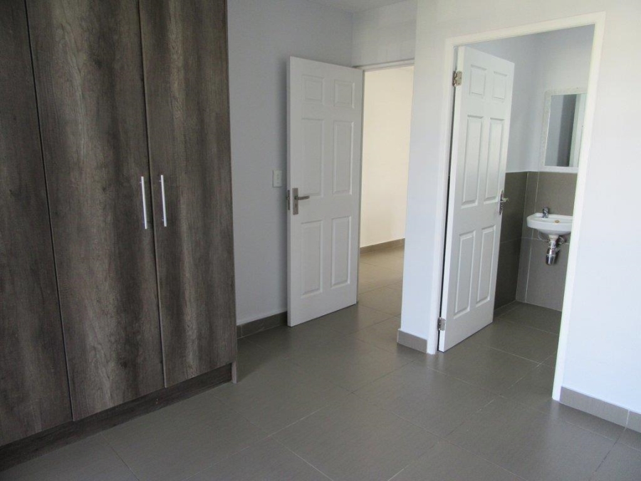 2 Bedroom Property for Sale in Parklands North Western Cape